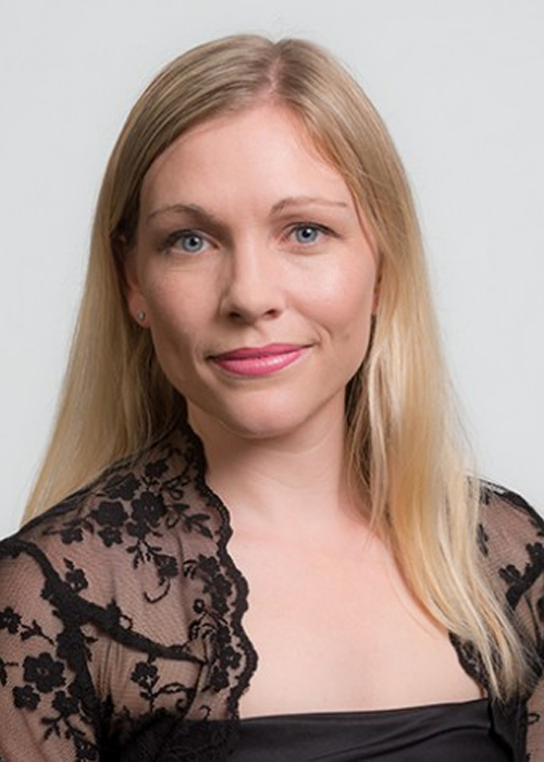 Julia Joyce, viola